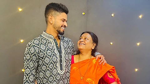 Shreyas Iyer and Mother