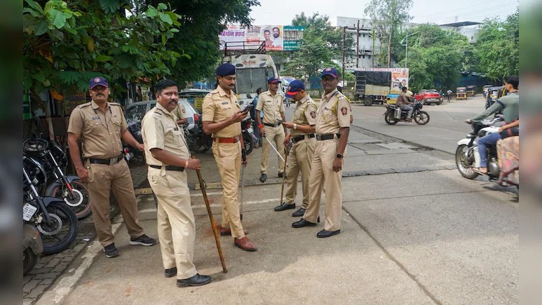 Gangsters Hunt Rogue Member After Leader's Wife Dies In Secret Affair