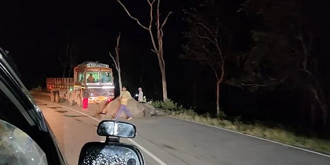 ಲಾರಿ ಢಿಕ್ಕಿಯಾಗಿ ಹೆಣ್ಣಾನೆ ಸಾವು