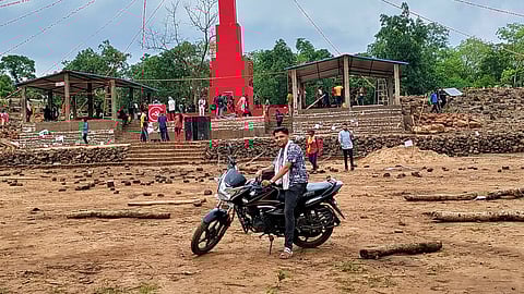 On January 3, 2024, journalist Mukesh Chandarkar’s body was found inside a septic tank on the premises of a private contractor against whom Mukesh had recently reported.