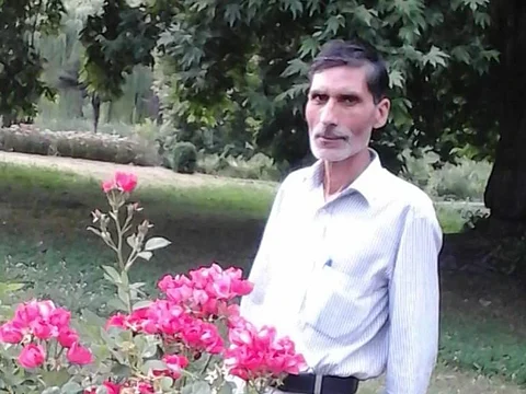 A file photo of Ali Mohammad Joo, who died in an accident in Bemina, Srinagar after being allegedly hit by a police bus on Friday afternoon, May 30, 2025.