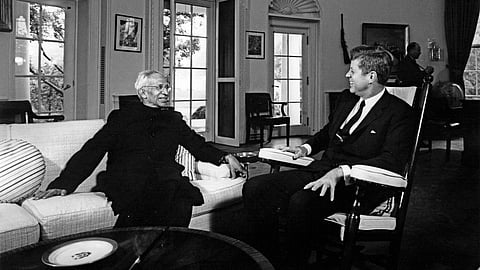 Indian President Sarvepalli Radhakrishnan with US President John F. Kennedy in the Oval Office, 1963.