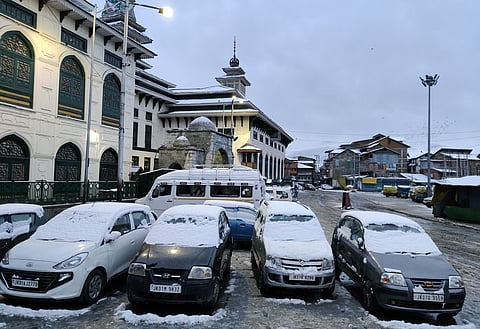 Srinagar witnesses the first snowfall of the season on Thursday, February 01, 2024. KT Photo/Qazi Irshad