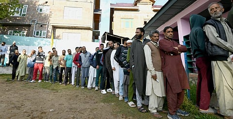 People wait in long queues for casting their votes in Baramulla Parliamentary constituency on Monday, May 20, 2024. KT Photo/Qazi Irshad
