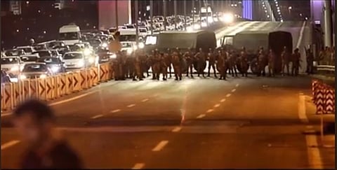 A file photo of coup plotter soldiers closing the Bosphorus Bridge, July 15, 2016. Photo/Wikipedia