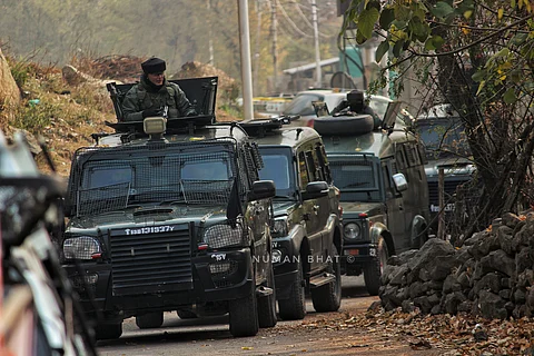 Security forces return from the encounter site in the Harwan Zabarwan forest area in Srinagar on Sunday, November 10, 2024. Photo/Numan Bhat