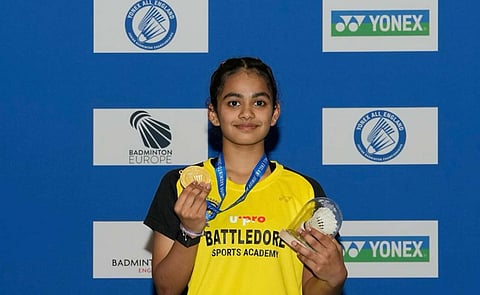 ميشا عمر خان تتألق بميداليتها الذهبية