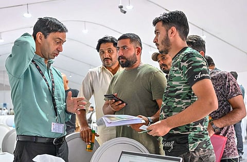 تطبيق جميع الغرامات والعقوبات على المخالفين بعد نهلية فترة السماح