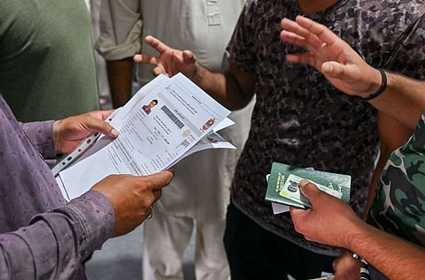 منح المخالفين المزيد من المرونة للمغادرة