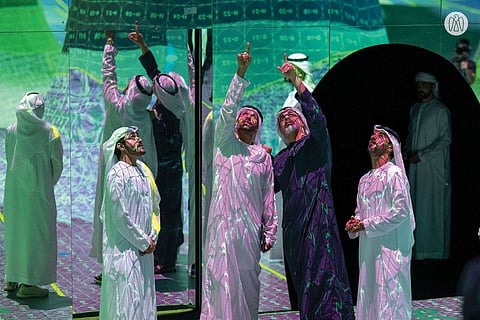 خالد بن محمد بن زايد خلال الزيارة