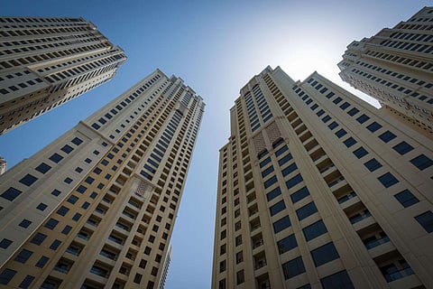 استثمارات الباكستانيين بشكل أساسي في قطاع العقارات