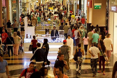 خصومات خلال مبيعات 11.11 ويوم الجمعة الصفراء.