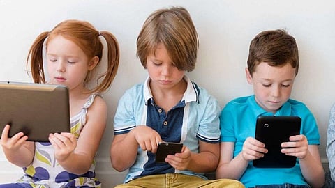 برنامج حظر التنمر الإلكتروني والتحرش وإيذاء النفس