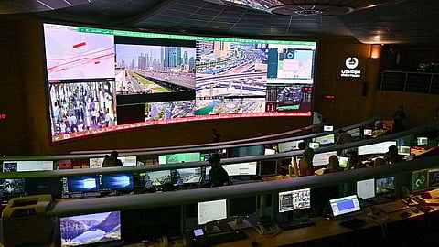 شرطة دبي تابعت رسالة مقلقة لطفلة