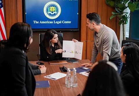 الاستثمار الباب الواسع لدخول أمريكا