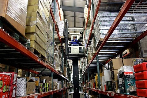 تطوير معايير صناعية قوية تضمن السلامة والجودة وتبني سلس للتقنيات المتقدمة