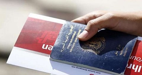 توقف مؤقت إلى حين إعادة ربطها بنظام جوازات السفر المركزي في دمشق