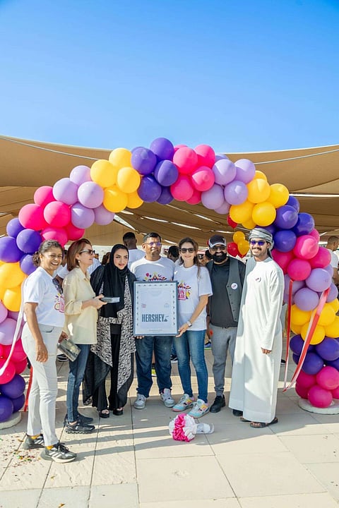 مهرجان عائلي ترفيهي يجسد قيم التكافل الاجتماعي الأصيلة