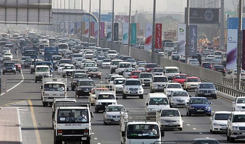 سيارات الإنقاذ والشرطة كانت في مكان الحادث