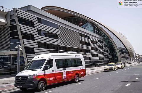 تعرفة خدمة الحافلات حسب الطلب في منطقة الخليج التجاري ستعزز انسيابية الحركة المرورية،