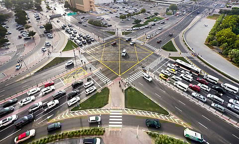 إضافة مسارين جديدين في التقاطع