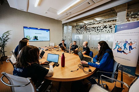 مكتب سكوب سوليوشنز. — الصورة المرفقة