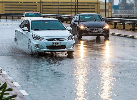 ارشادات شرطة دبي للقيادة الآمنة