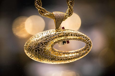 ارتفع سعر جرام الذهب عيار 24 قيراطاً بواقع درهم واحد إلى 324.5 درهم،