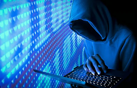 تجنب الكشف عن البيانات البنكية السرية