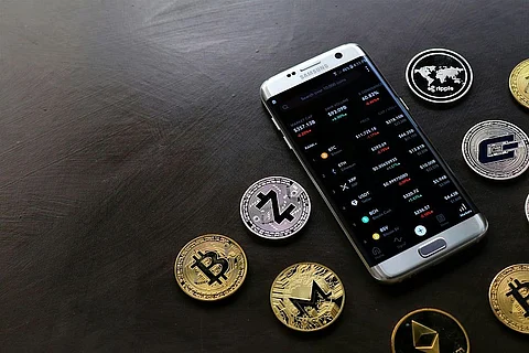 خبير: فوضى الحرب التجارية تهدد عرش البيتكوين