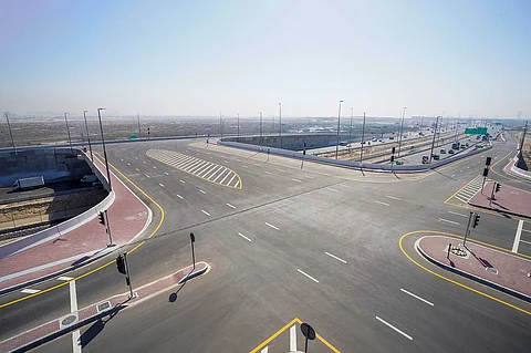 جسر اليلايس الجديد يجمع بين انسيابية المرور وحركة قطارات الاتحاد بسلاسة