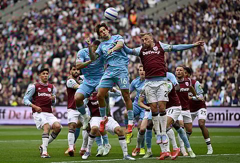 من حرية الإبداع إلى الانضباط التكتيكي.. الزمن يغير وجه كرة القدم