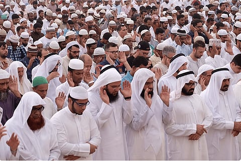 تغطية مباشرة: الإمارات والسعودية تؤكدان أول أيام عيد الأضحى