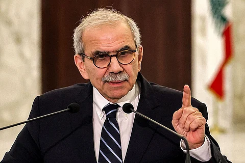 الدكتور نواف سلام