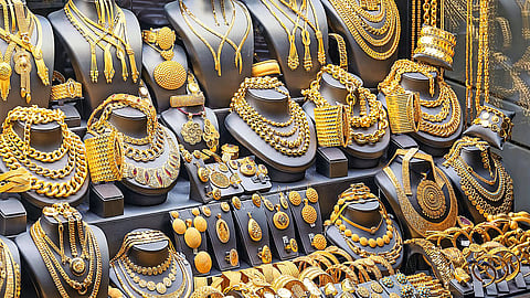 الذهب يقفز في الإمارات مع تصاعد التوتر: 5 دراهم للجرام