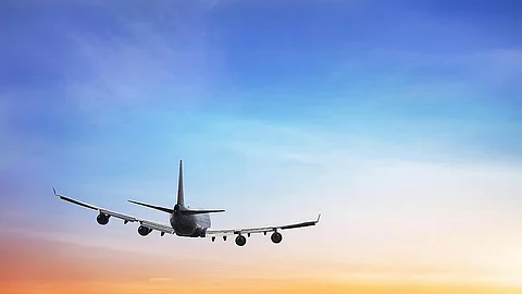 فلاي دبي تمدد تعليق رحلاتها إلى سوريا وتستأنف عمليات نهارية