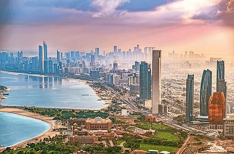 619 مشروعاً بأبوظبي تعيد رسم مشهد الإسكان والمدن الذكية