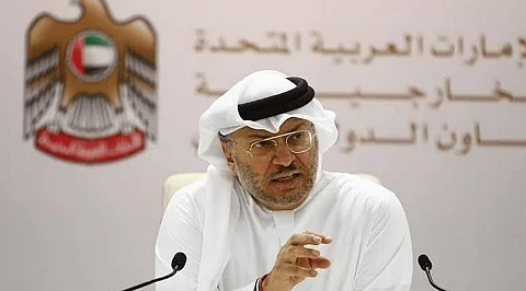 أنور قرقاش ينتقد دعوة وزير إسرائيلي دول الخليج لتمويل الحرب على إيران
