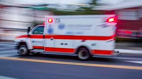 عُمان: وفاة 3 أطفال وسائق حافلة في حادث تصادم