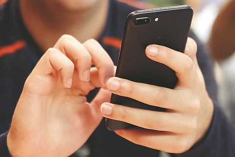 حرارة الصيف والأخبار الكاذبة تضاعفان الضغوط النفسية