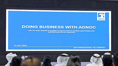 المندوبون في الاجتماع