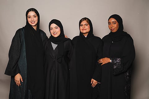 سارة ورقية وهند وعزة