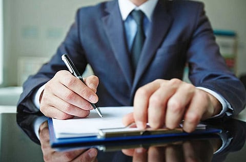 حاملو الإقامة الذهبية: مرونة الانتقال المهني في الإمارات