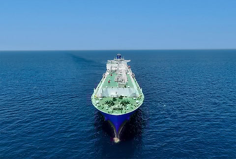 الريف، ناقلة الغاز الطبيعي المسال الجديدة التابعة لشركة أدنوك للإمداد والخدمات. وقد حققت الشركة عائدات تتجاوز 26 مليار دولار أمريكي من العقود الآجلة.