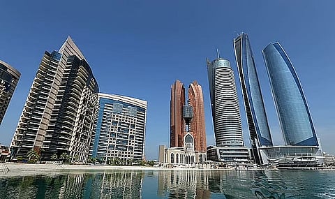 أبوظبي تطيح بالإعلانات العقارية الوهمية مع إطلاق منصة "مضمون"