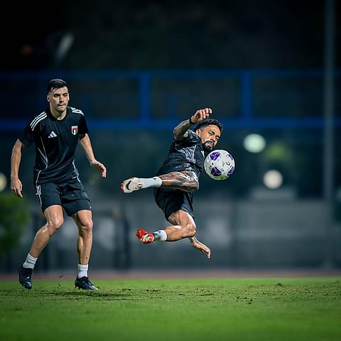 الإمارات وسلطنة عُمان وقطر يستعدون لجولة الحسم في تصفيات كأس العالم