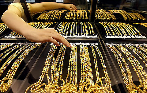 دبي: الذهب عيار 22 يقترب من 450 درهماً للجرام