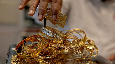 ارتفاع أسعار الذهب في دبي: يمهد الطريق لعيار 14 قيراطاَ