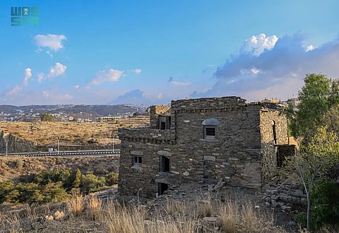 "الباحة" كنز التراث السعودي يتجدد بتسجيل 184 موقعًا جديدًا