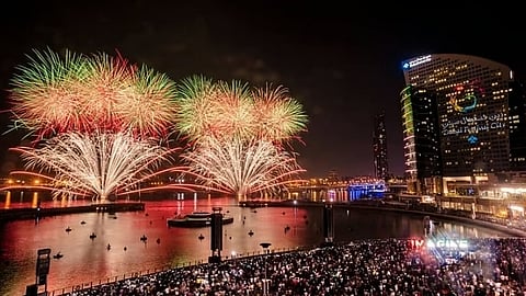 بطاقات شحن للفائزين في مسابقة "سالك"بمناسبة عيد الإتحاد